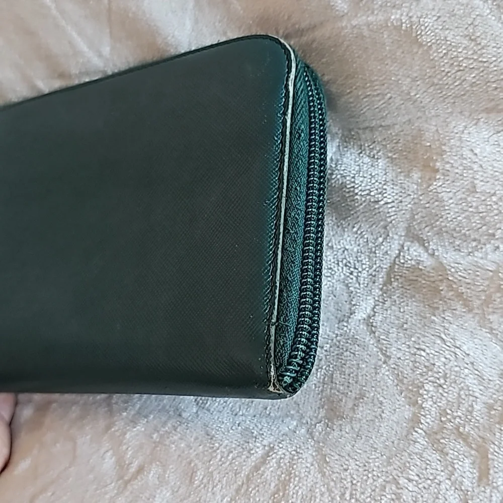 PRADA WALLET - Picture 9 of 15